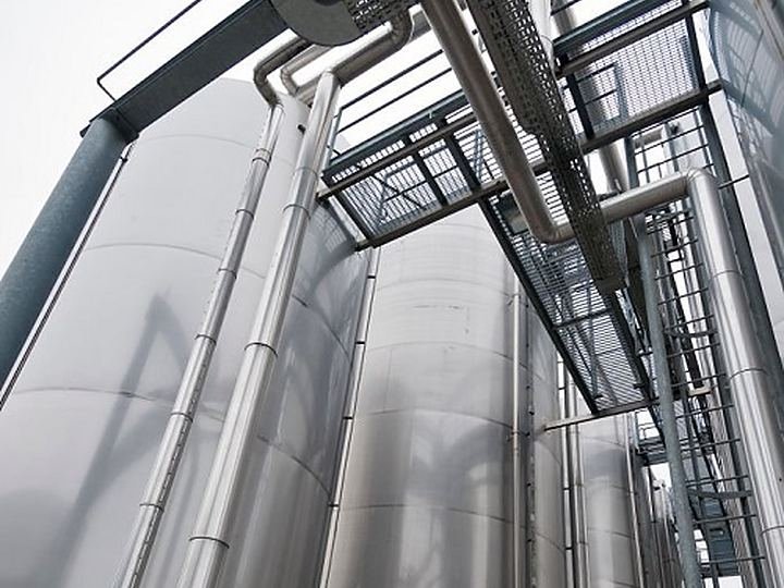 Industrial plant pipework and vessels